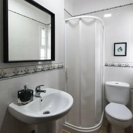 La Laguna Tresure: Exclusiveness & Prime Location